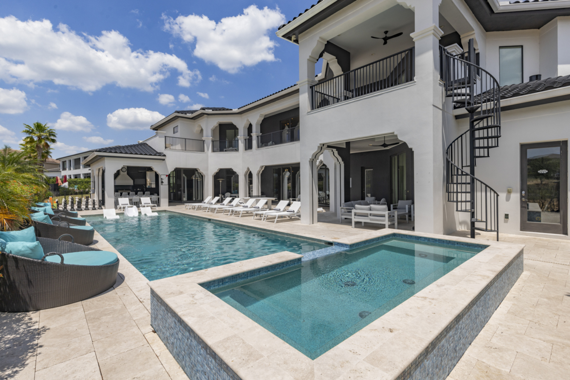 5 Star Villa Legacy Prime – A Timeless Luxury Retreat