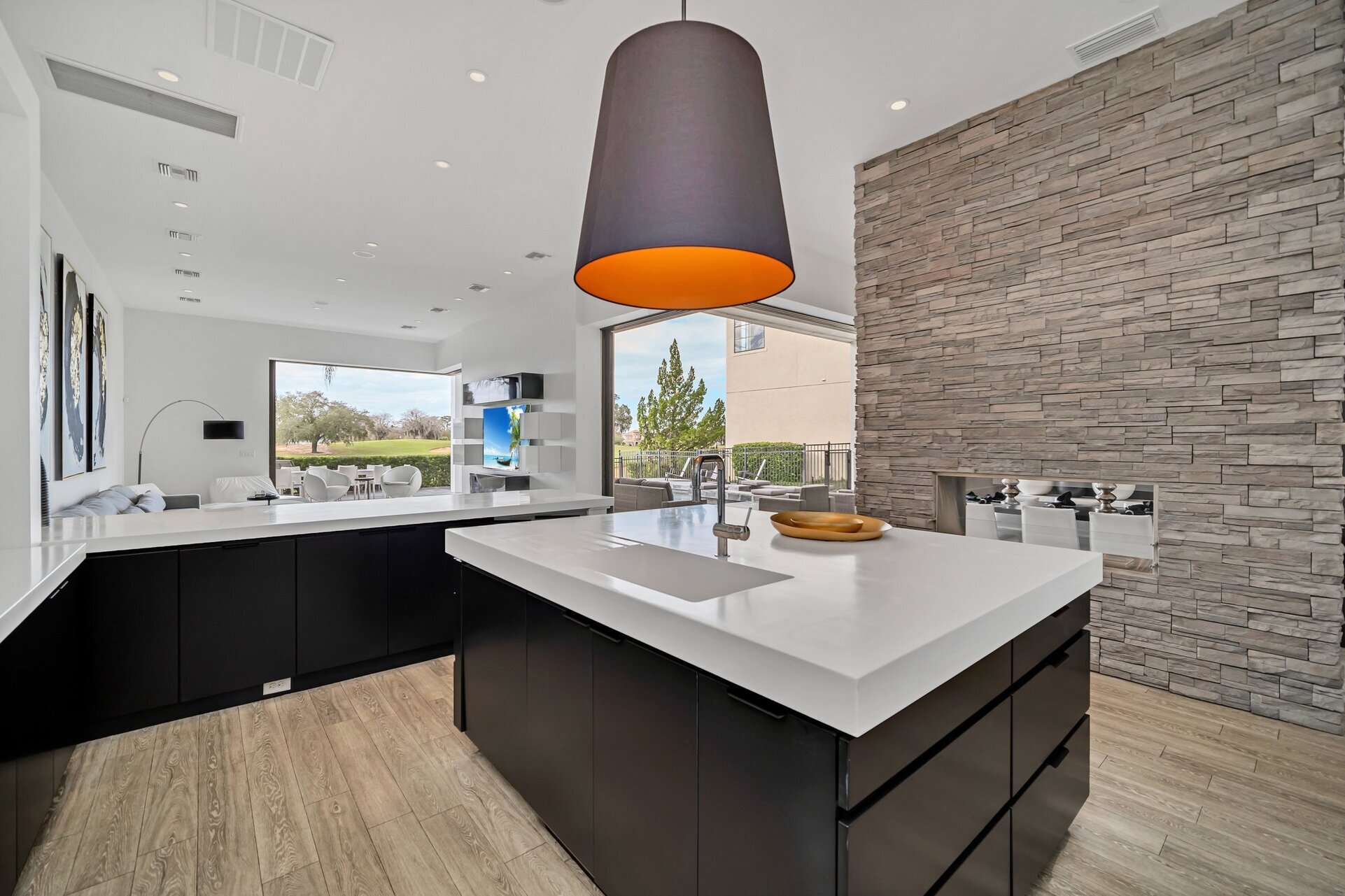 5 Star Villa Eminence – A Lofty & Refined Retreat