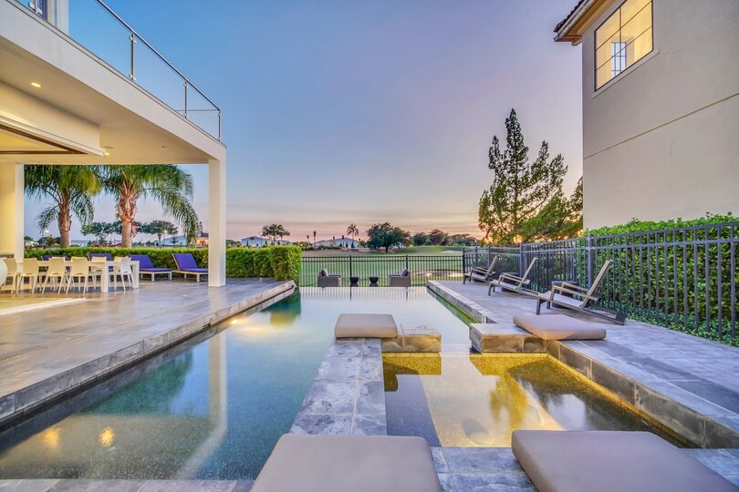 5 Star Villa Eminence – A Lofty & Refined Retreat