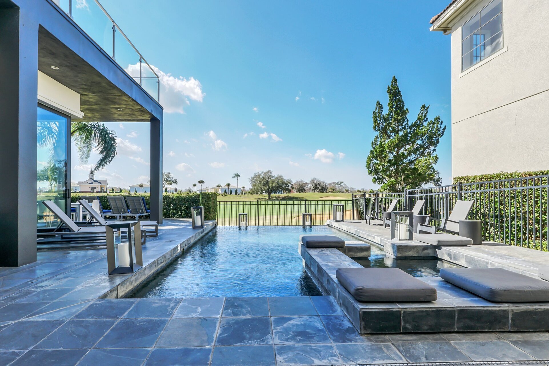 5 Star Villa Eminence – A Lofty & Refined Retreat