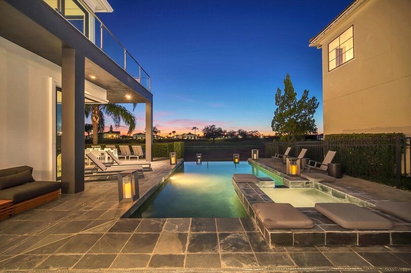 5 Star Villa Eminence – A Lofty & Refined Retreat