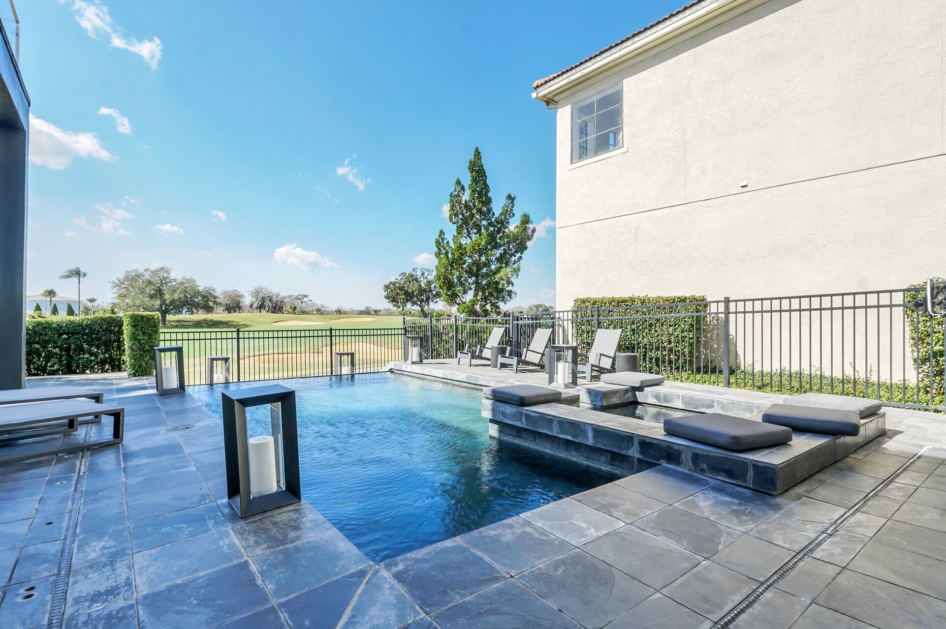 5 Star Villa Eminence – A Lofty & Refined Retreat