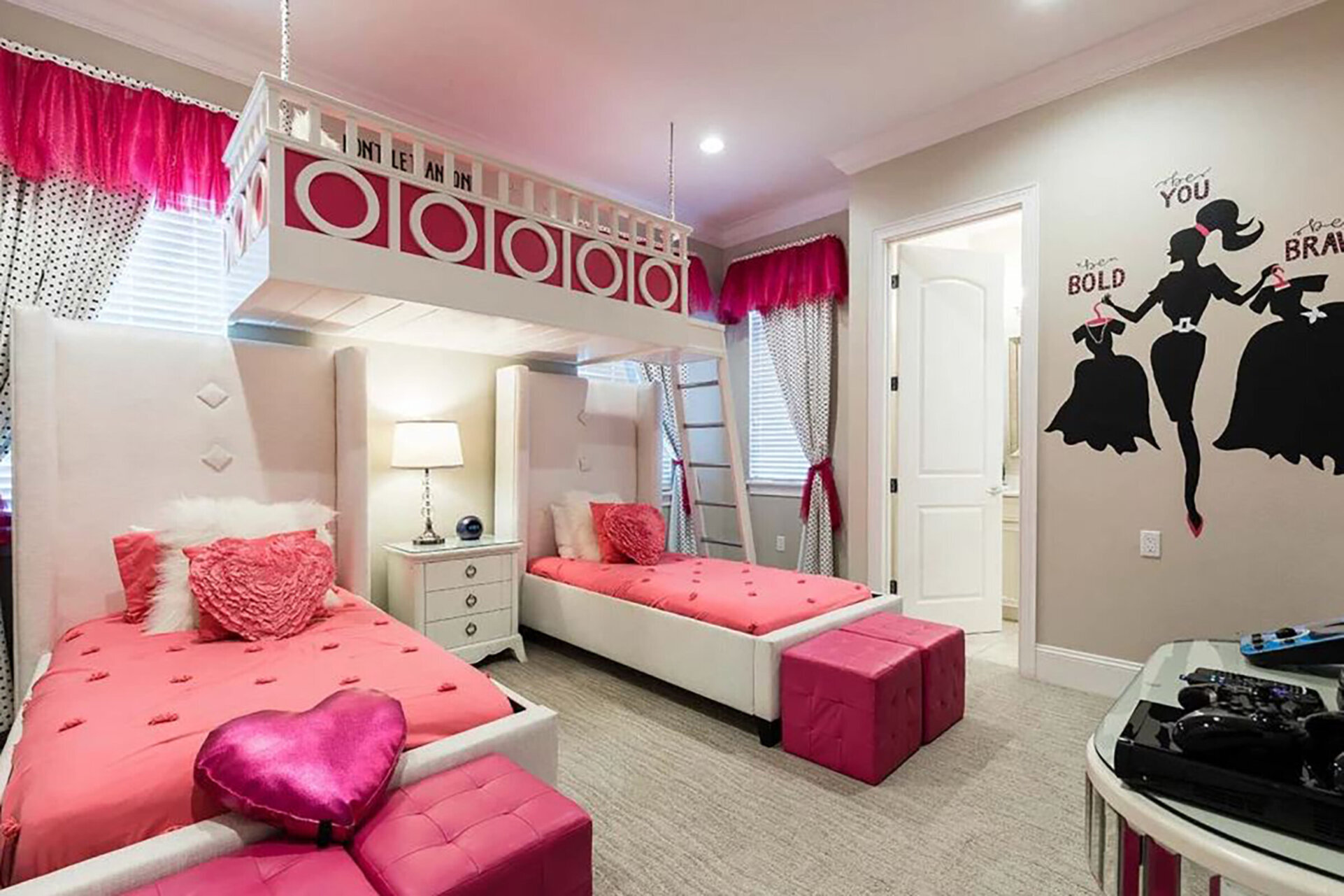 Elegant 7 Bedroom Oasis in Orlando,6595