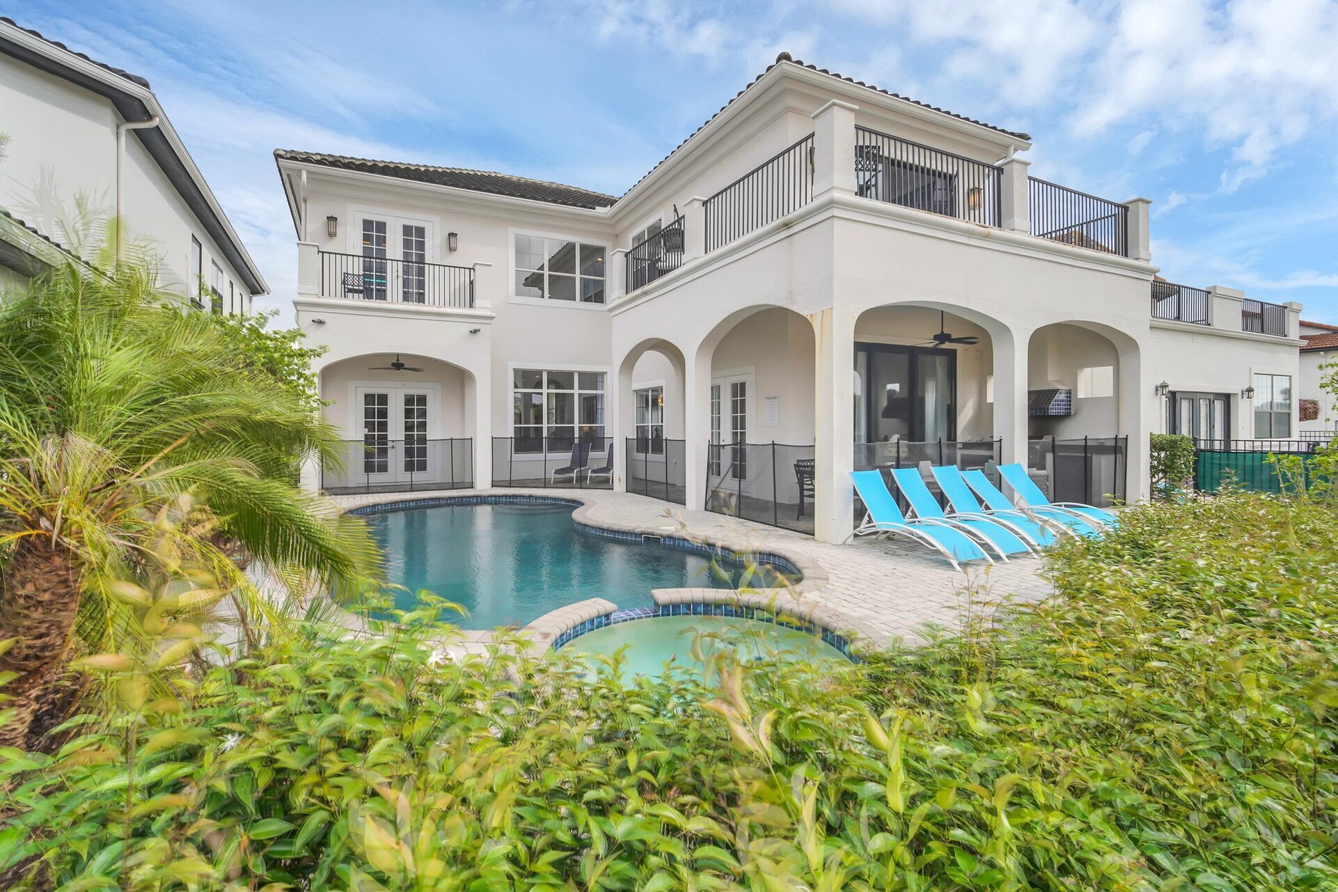 Modern Oasis in a Tropical Paradise, Orlando Villa 6612