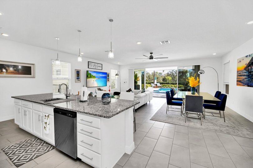 Elegant 4 Bedroom Oasis in Orlando,6613