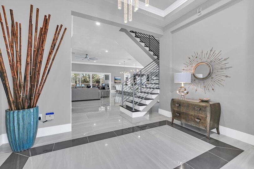5 Star Villa Imperiosa – Power Draped in Elegance