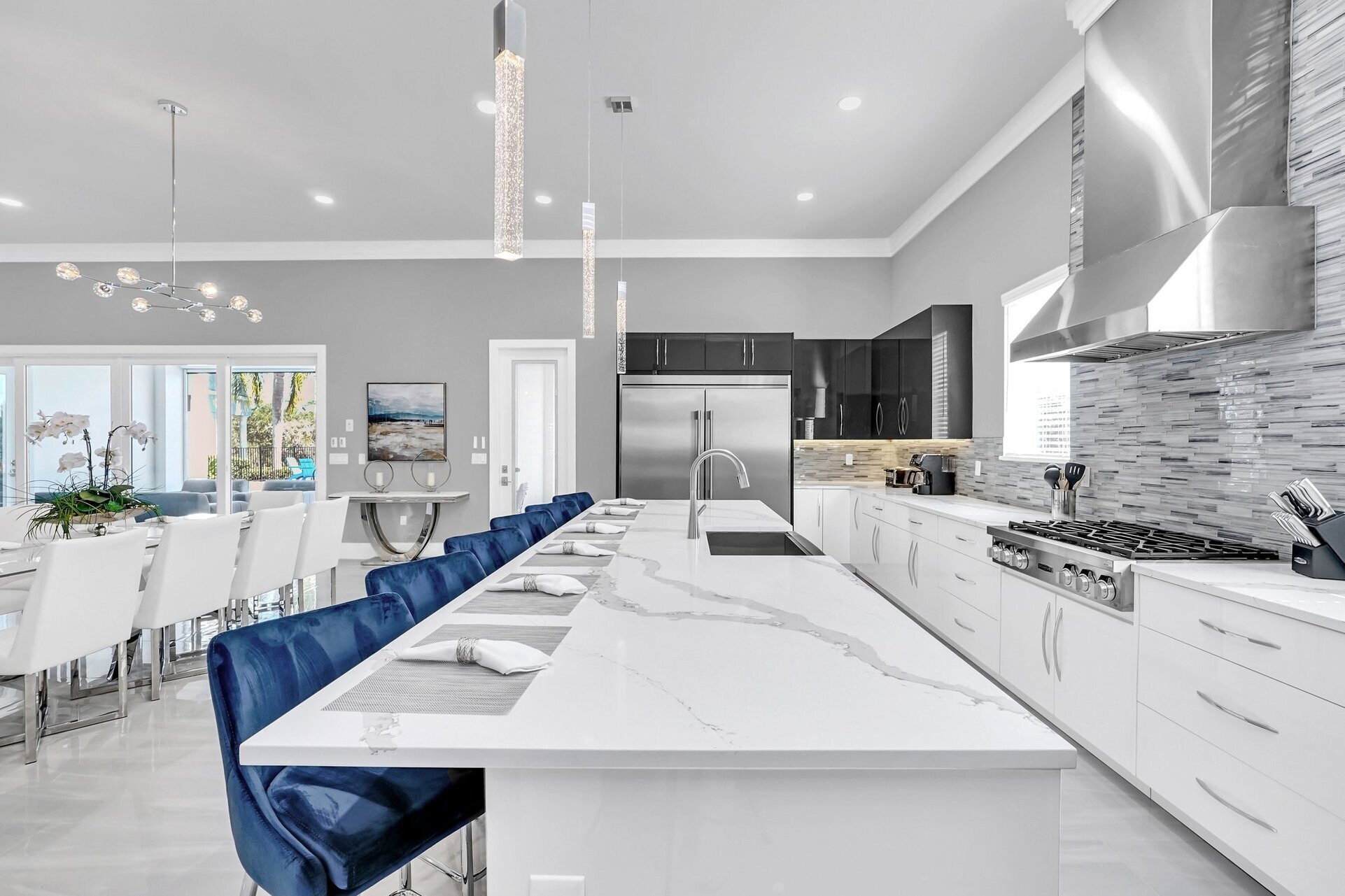 5 Star Villa Imperiosa – Power Draped in Elegance