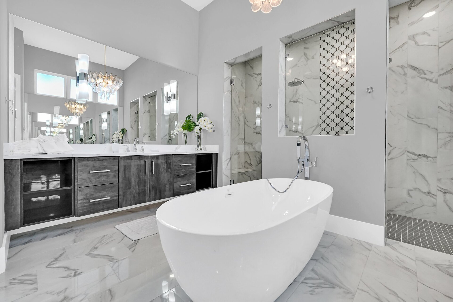 5 Star Villa Imperiosa – Power Draped in Elegance