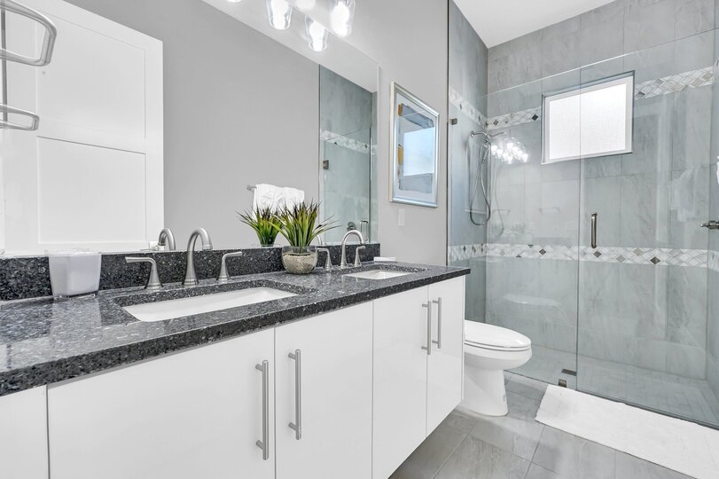 5 Star Villa Imperiosa – Power Draped in Elegance