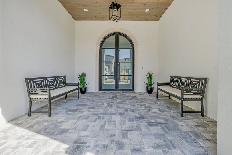 5 Star Villa Imperiosa – Power Draped in Elegance