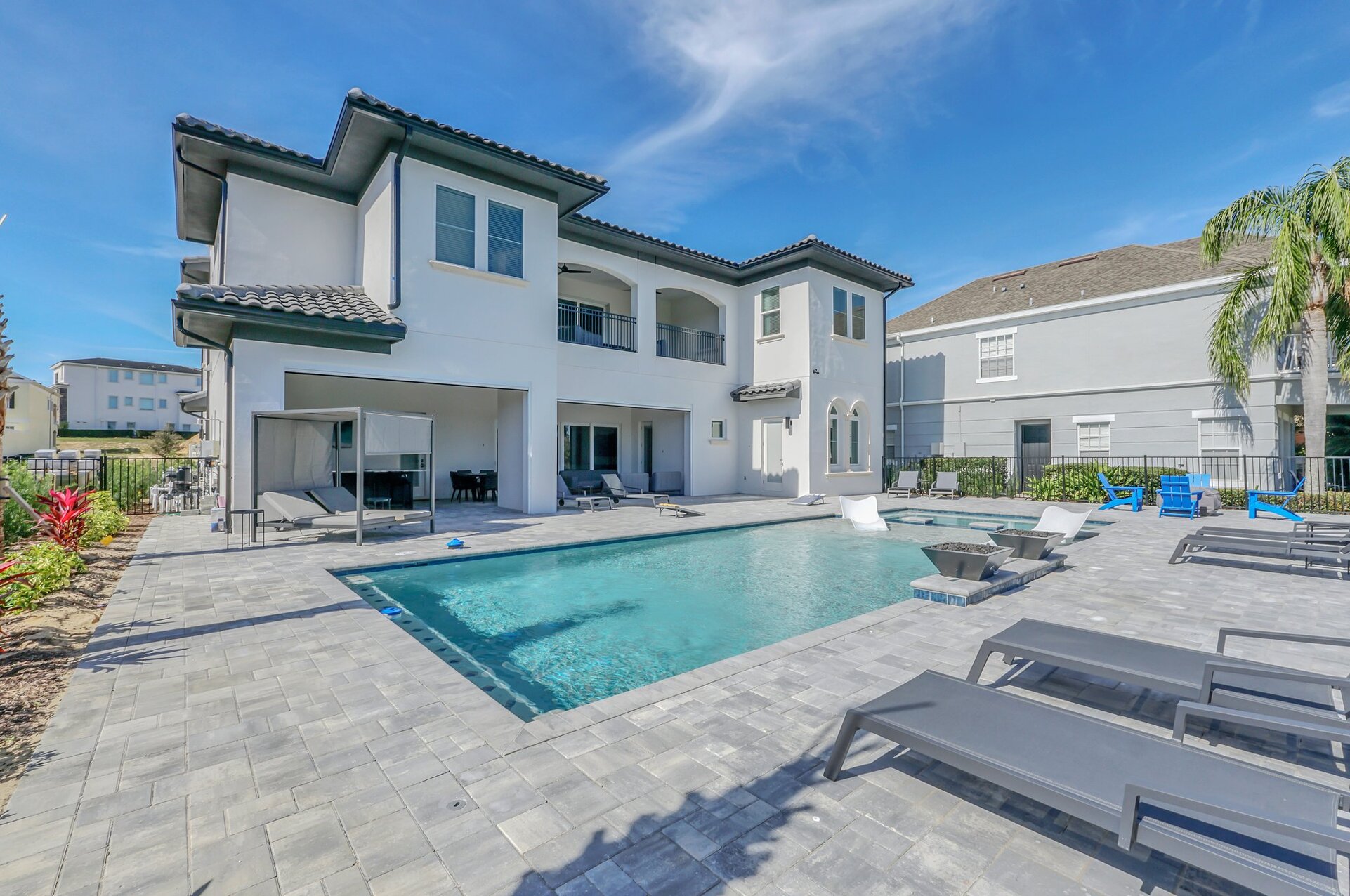 5 Star Villa Imperiosa – Power Draped in Elegance