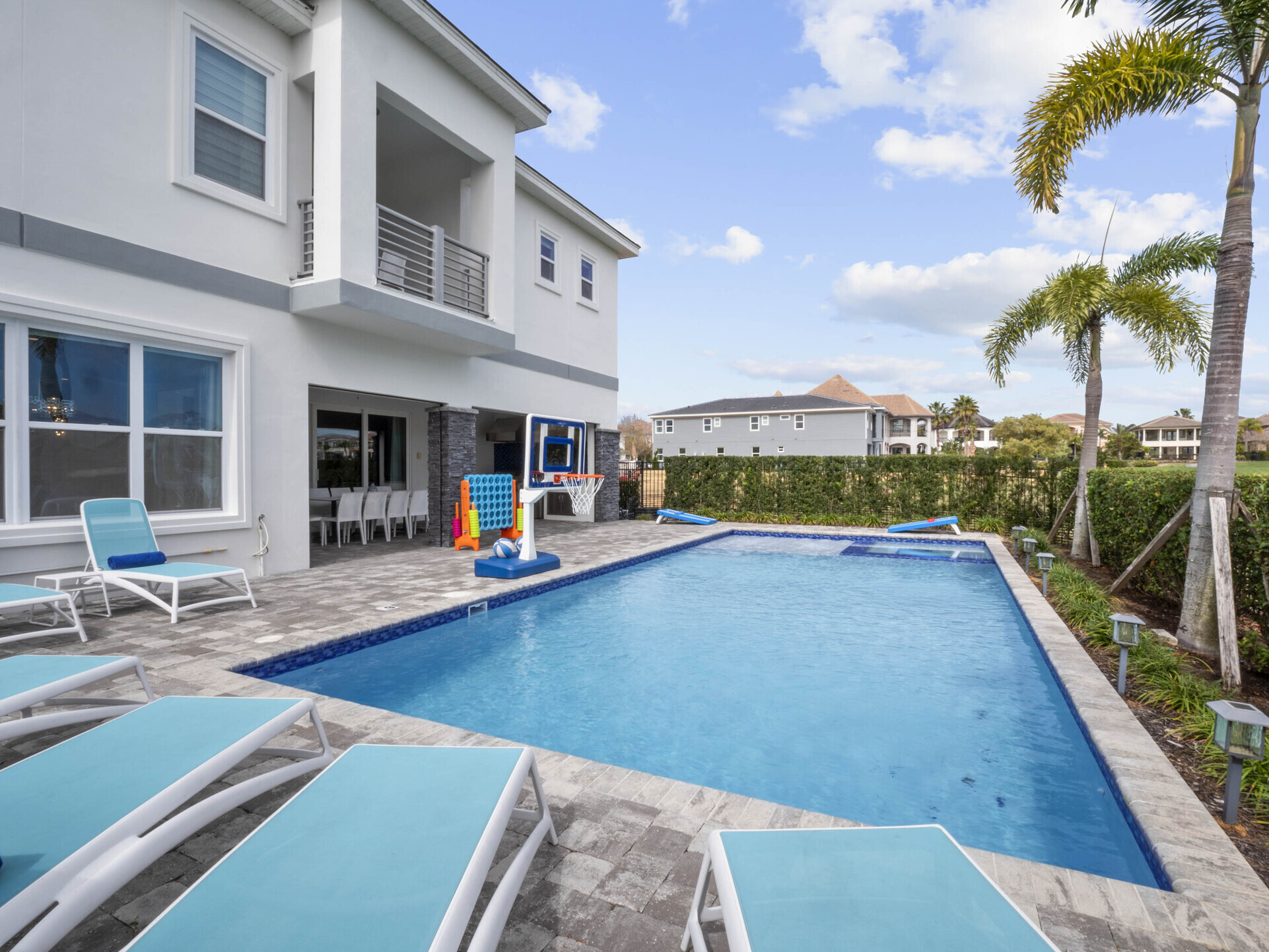 5 Star Villa Crownstone – The Foundation of Nobility