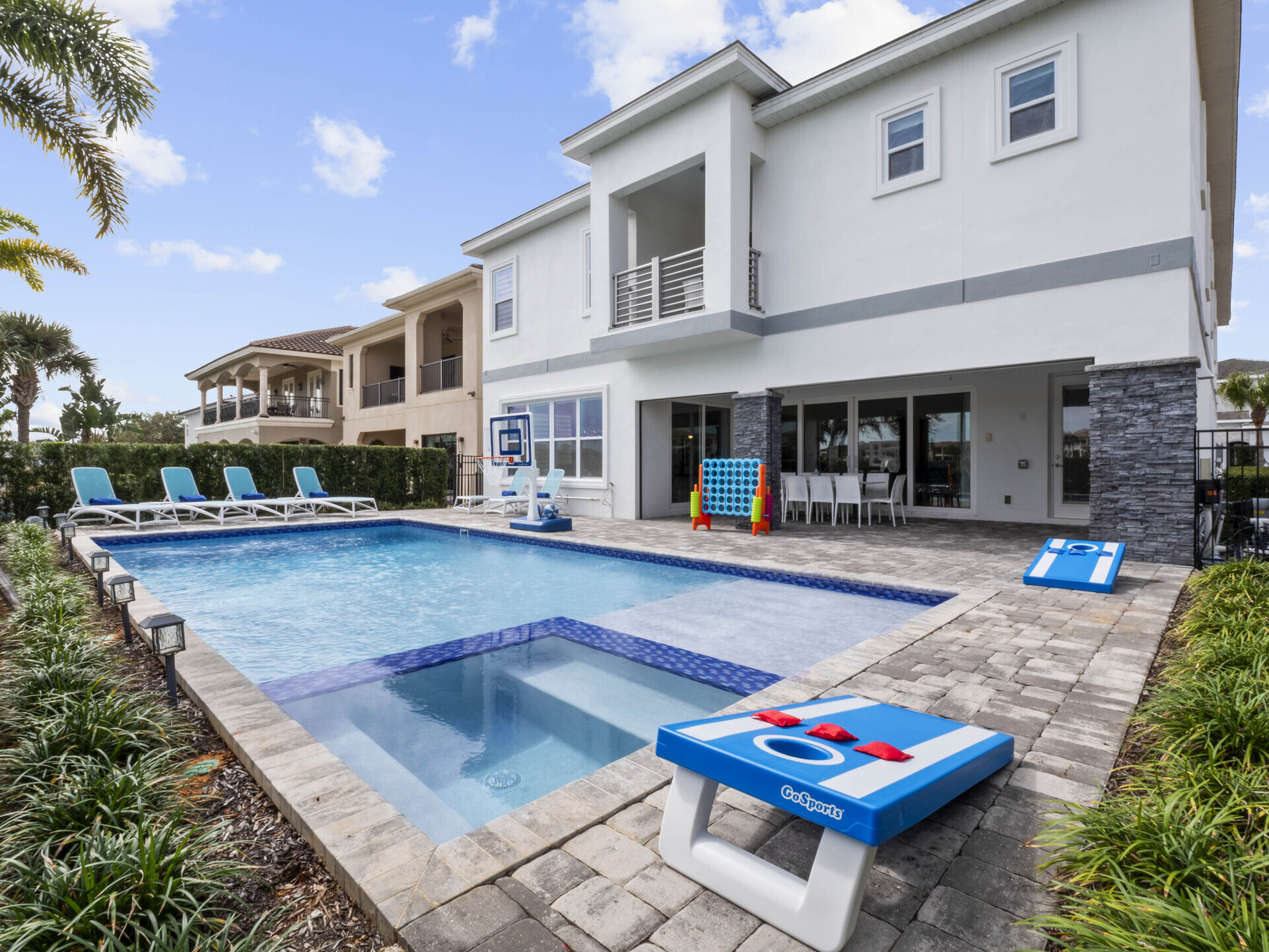 5 Star Villa Crownstone – The Foundation of Nobility
