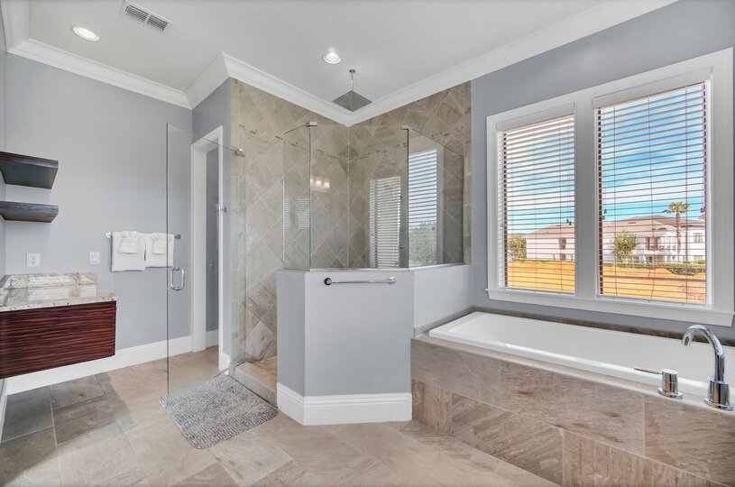 Elegant Oasis: 5 Bed Villa in Orlando,6633