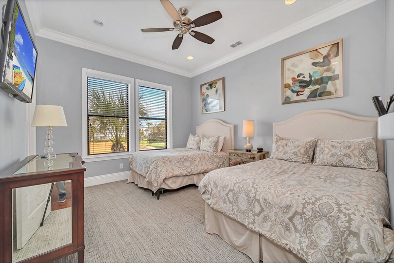 Elegant Oasis: 5 Bed Villa in Orlando,6633