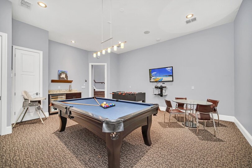 Elegant Oasis: 5 Bed Villa in Orlando,6633
