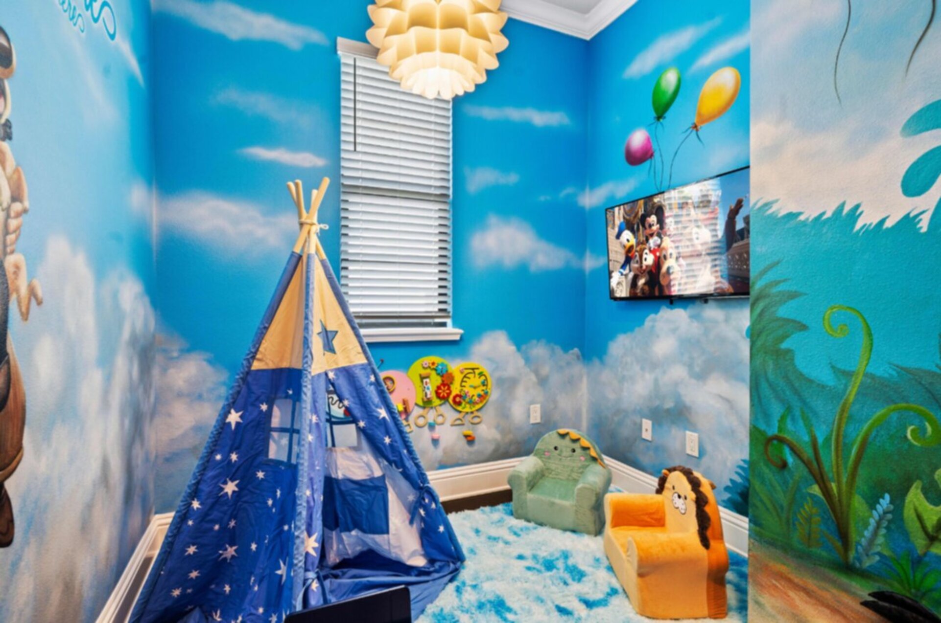 Kids themed bedroom