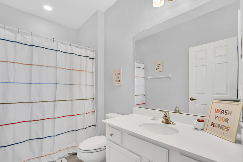 En-suite bathroom.