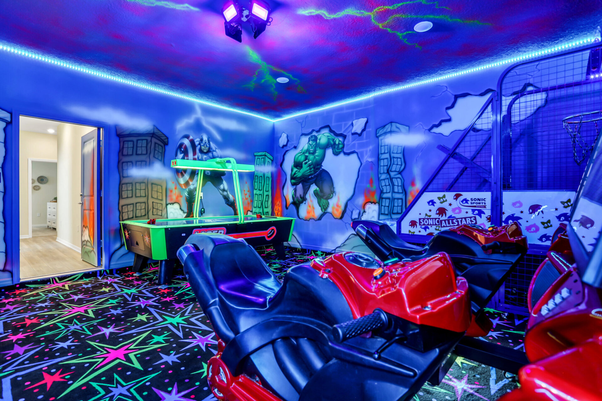 Serene Oasis: 7 Bedroom Villa in Orlando,6668