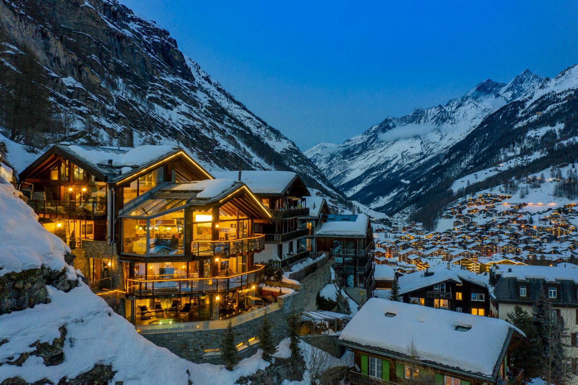 Matterhorn Views & Alpine Elegance, Luxury Valais Chalet 1407