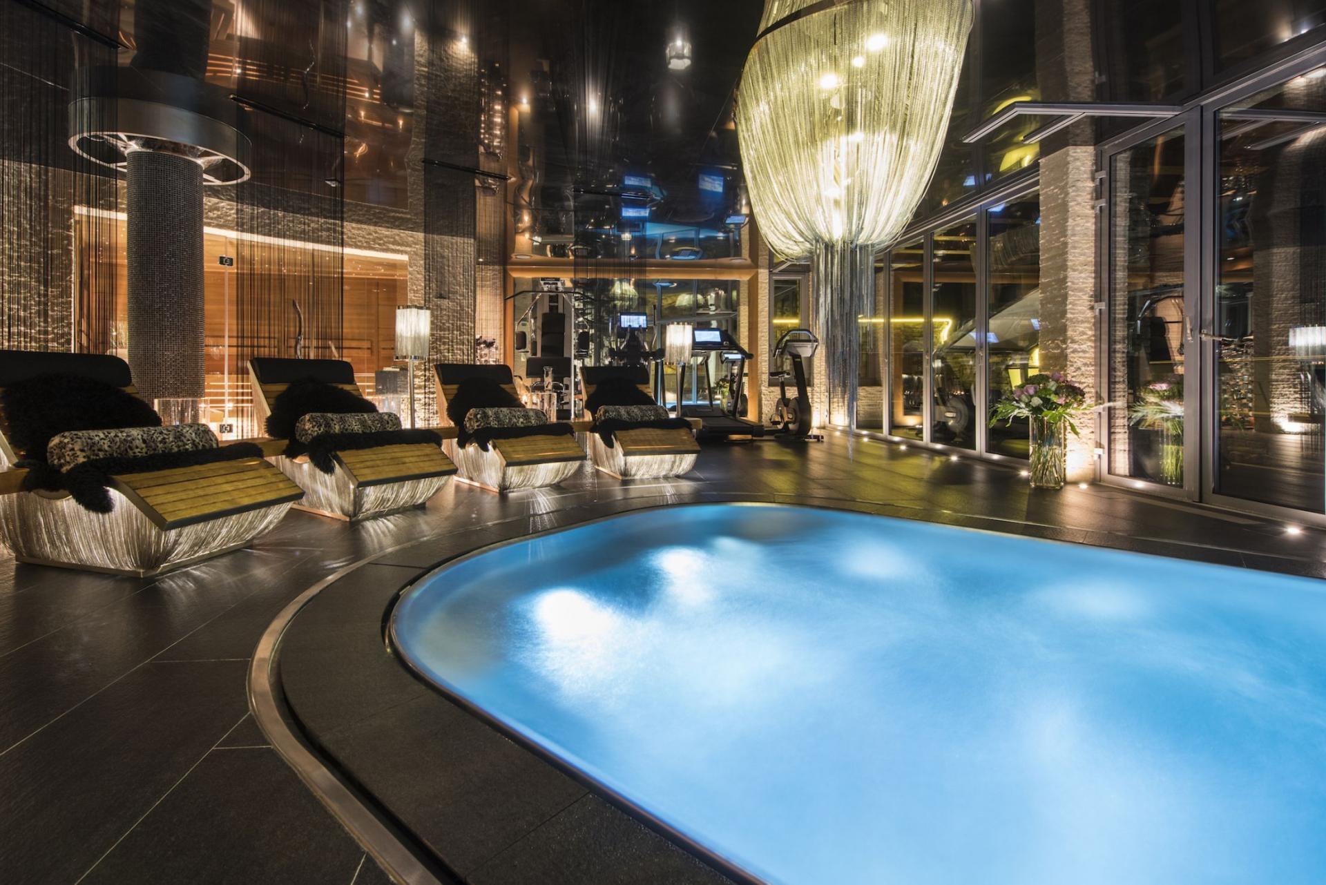 Matterhorn Views & Alpine Elegance, Luxury Valais Chalet 1407