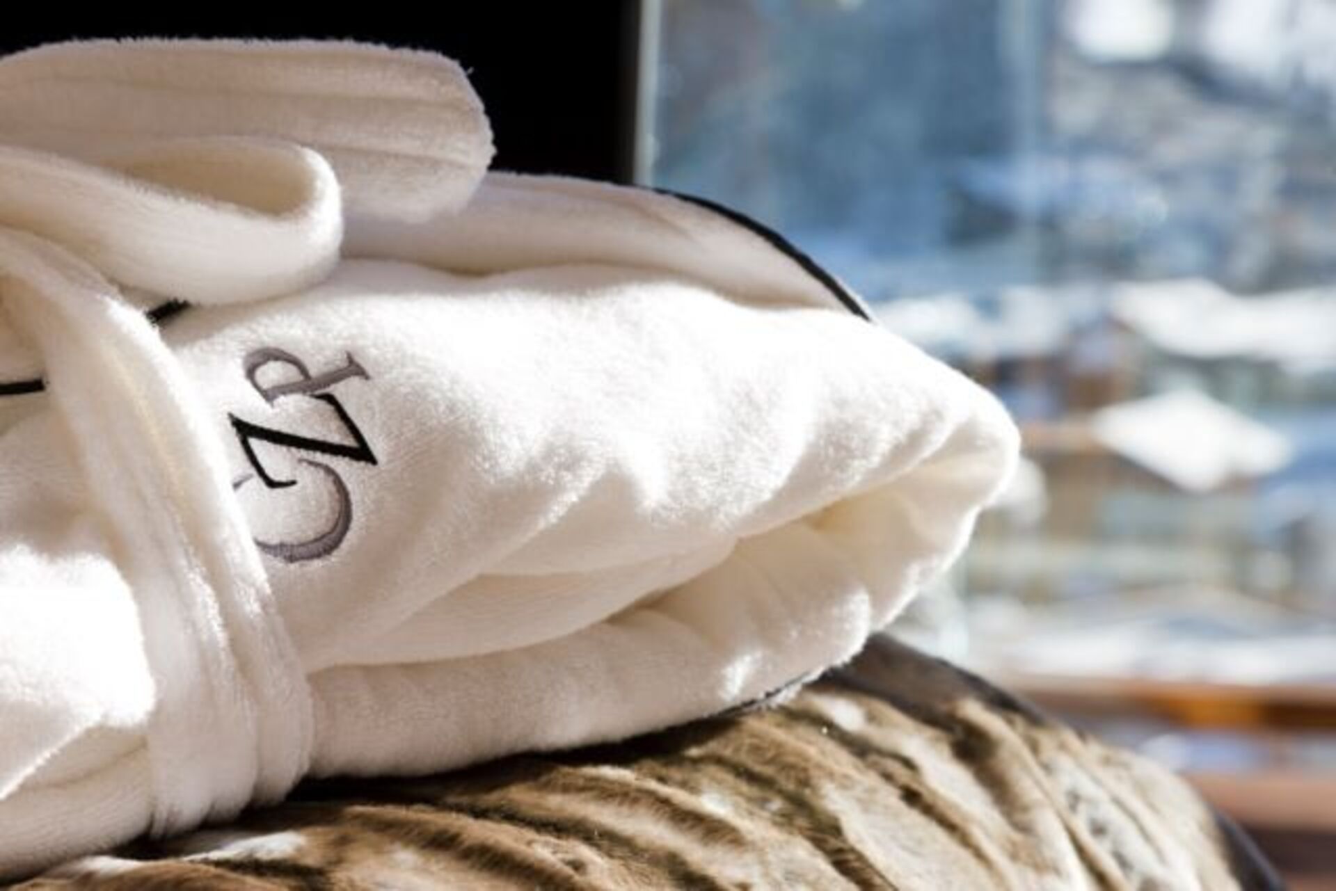 Matterhorn Views & Alpine Elegance, Luxury Valais Chalet 1407