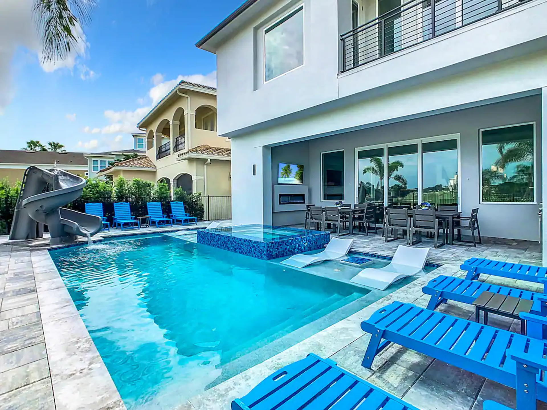 5 Star Villa Lucentia – Radiance in Every Moment