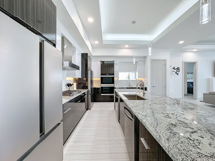 5 Star Villa Opulentia – A Golden Luxury Residence