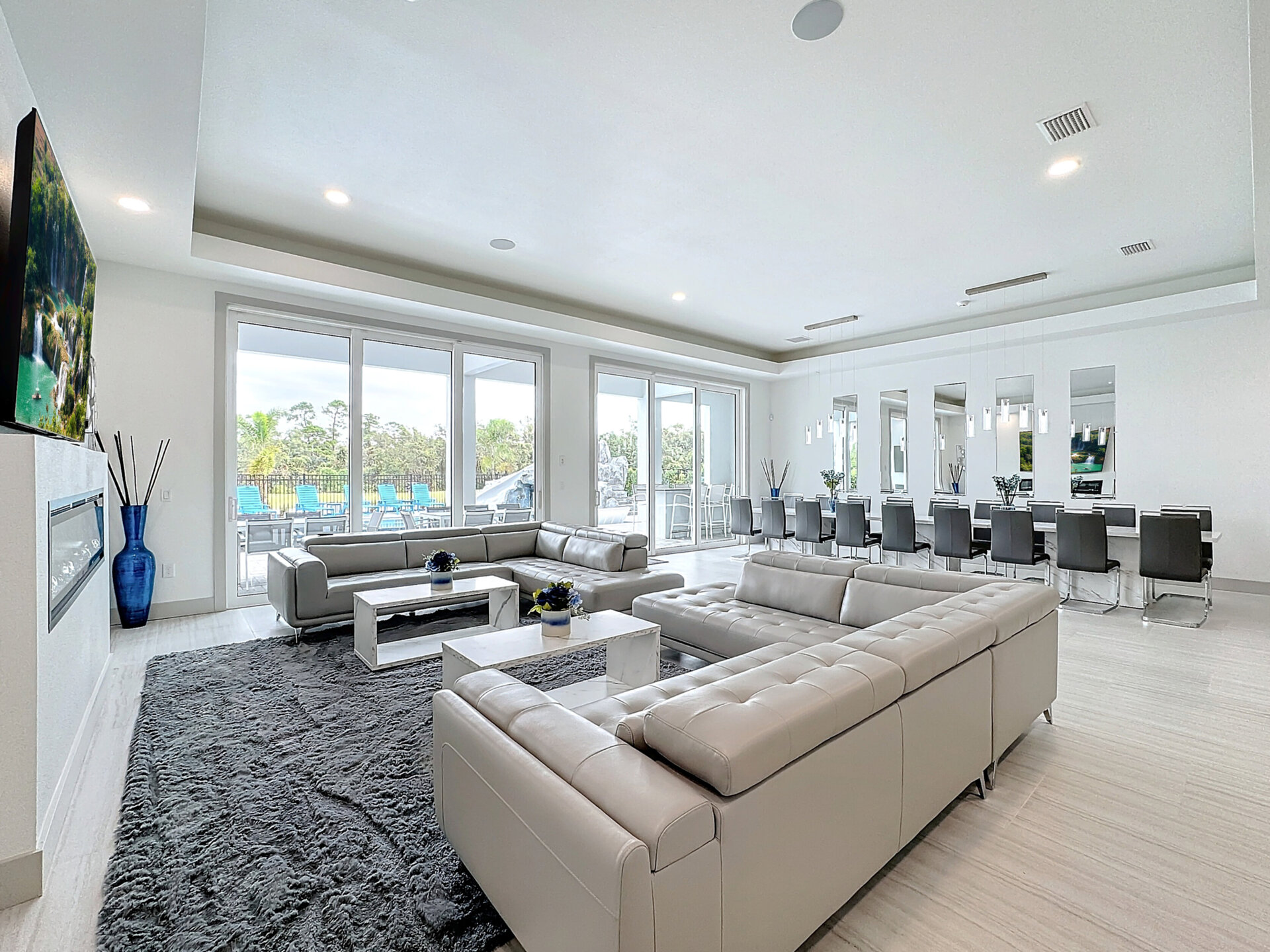 5 Star Villa Opulentia – A Golden Luxury Residence