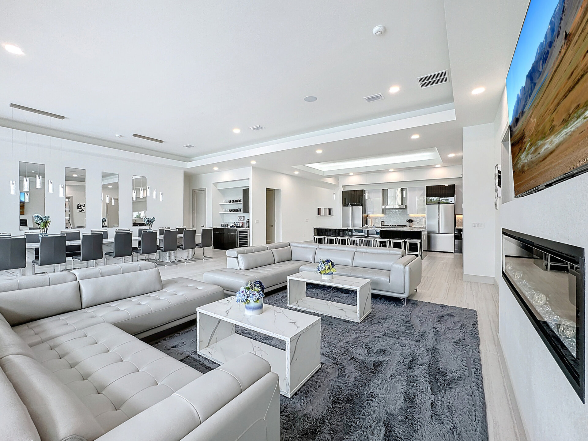 5 Star Villa Opulentia – A Golden Luxury Residence