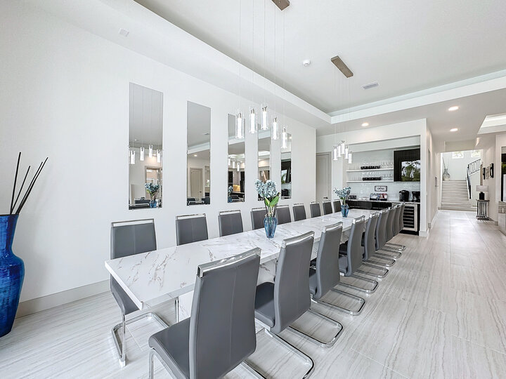5 Star Villa Opulentia – A Golden Luxury Residence
