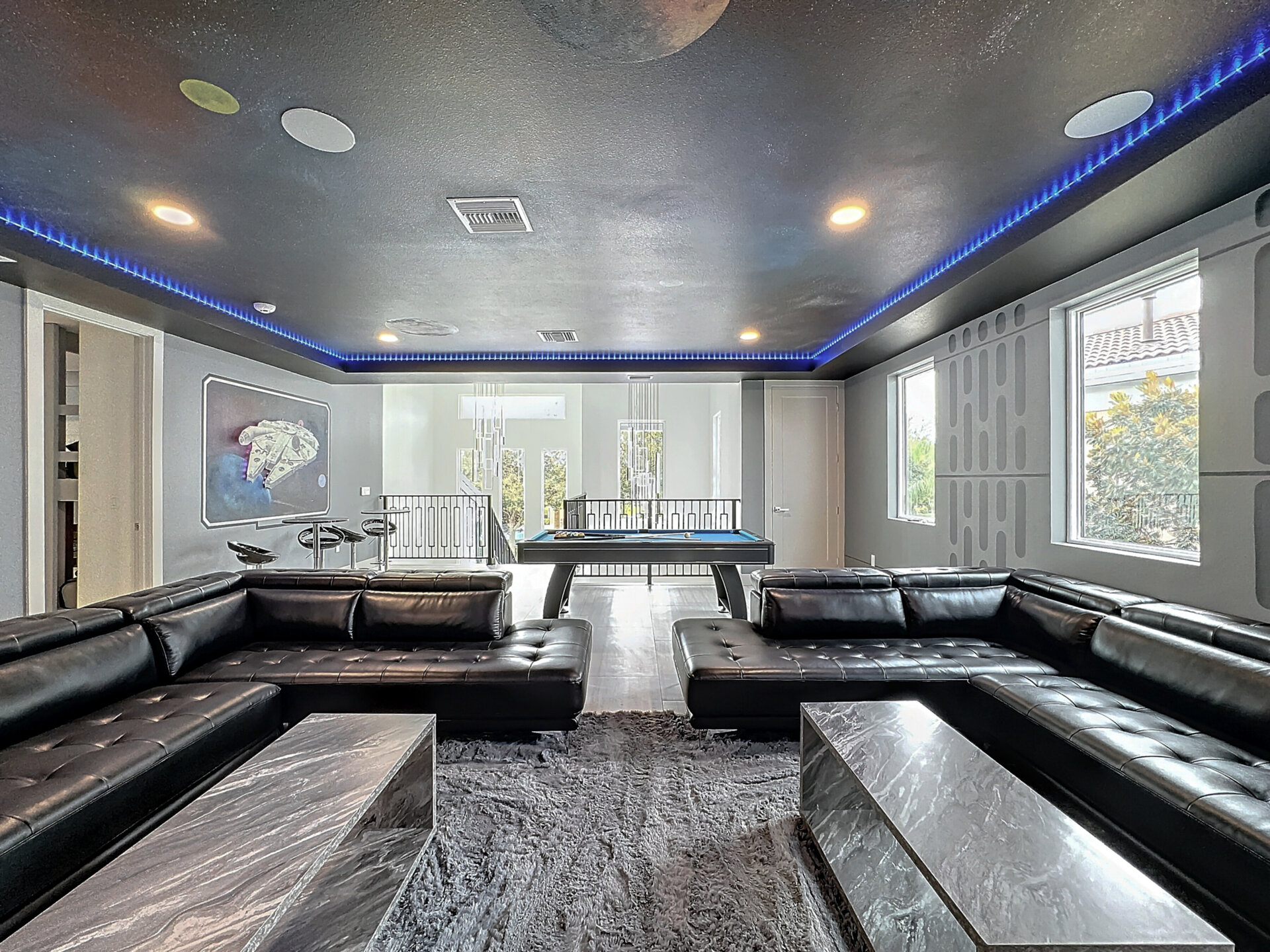 5 Star Villa Opulentia – A Golden Luxury Residence