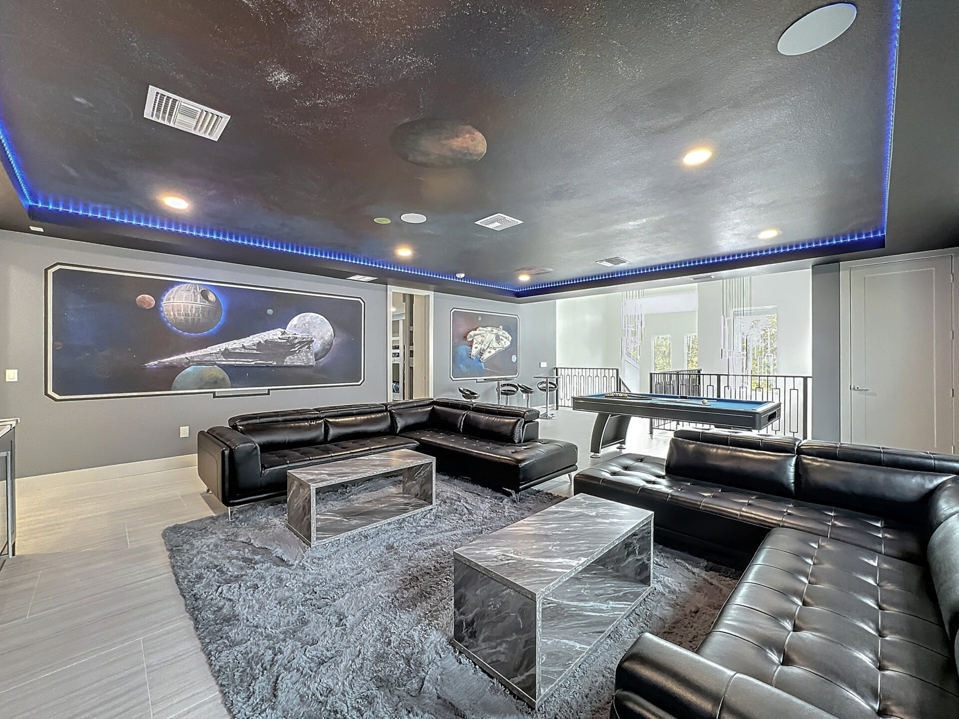 5 Star Villa Opulentia – A Golden Luxury Residence