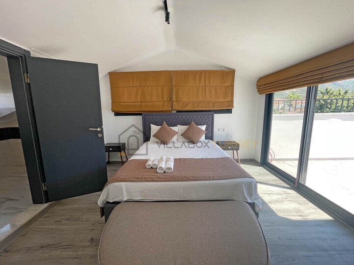 A Beautiful Space to Make Your Own 1040