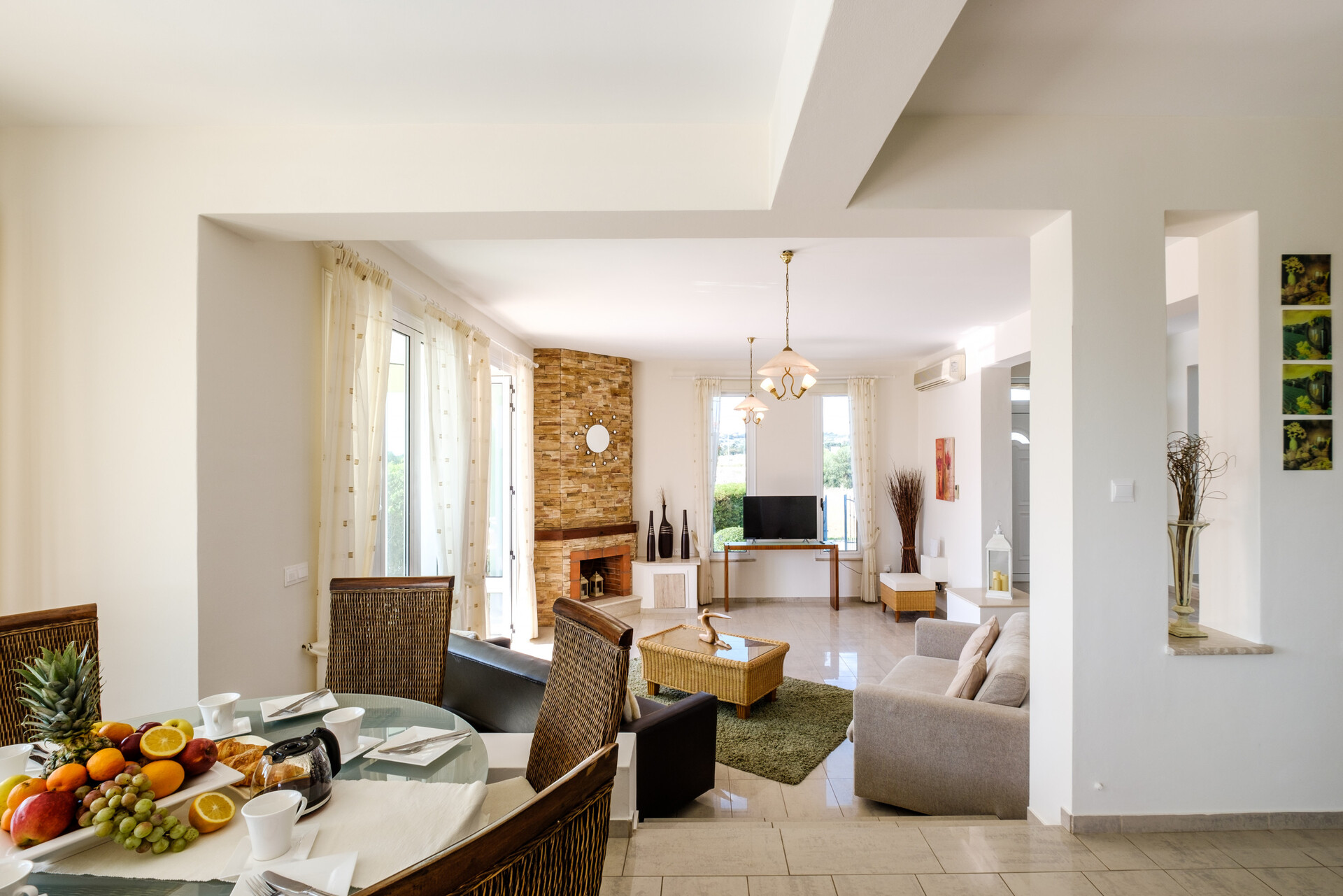 Luxury Villa with Mature Garden - 1390