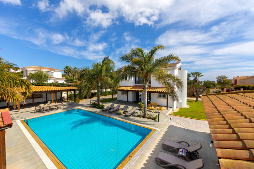 Stunning 4 Bedroom Villa in Ayia Napa Oasis, 1391
