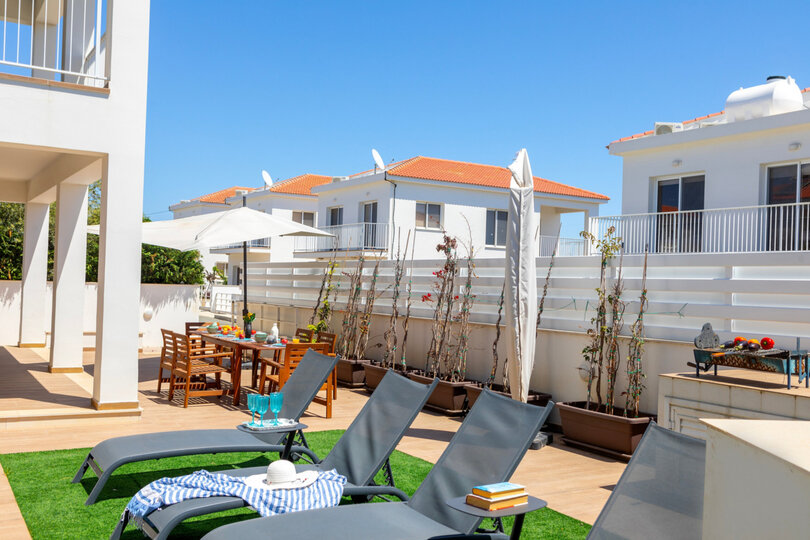 Ayia Napa Sanctuary: Beautiful 4 BR Villa, 1393