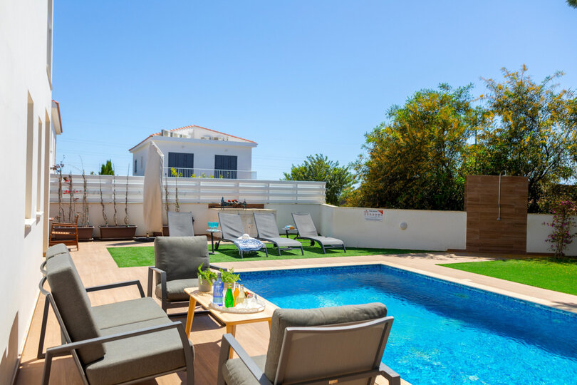 Ayia Napa Sanctuary: Beautiful 4 BR Villa, 1393