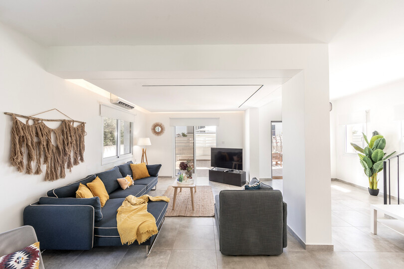 Ayia Napa Sanctuary: Beautiful 4 BR Villa, 1393