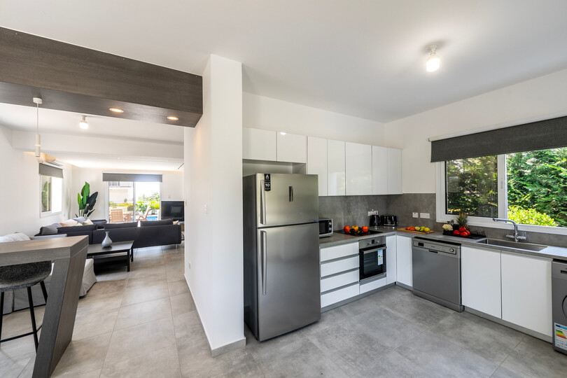 Elegant 3 Bed Villa in Ayia Napa Haven, 1394