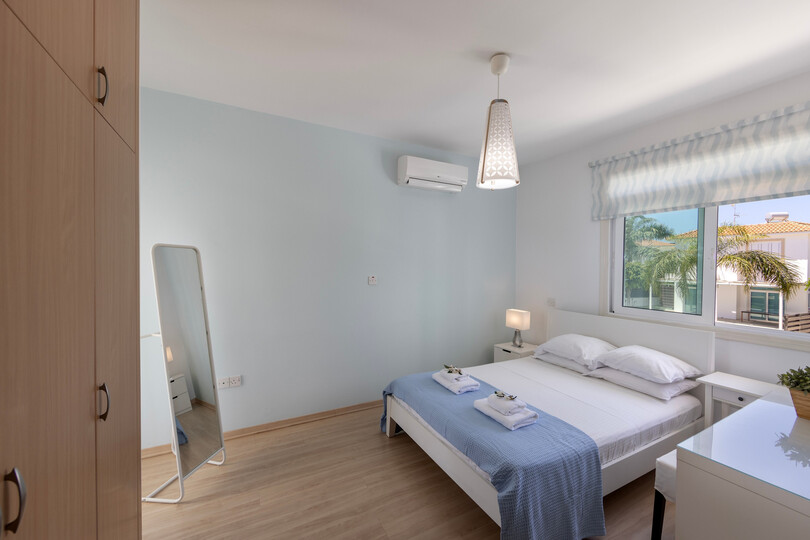 Tranquil Retreat: 3 Bedroom Villa in Protaras, 1721
