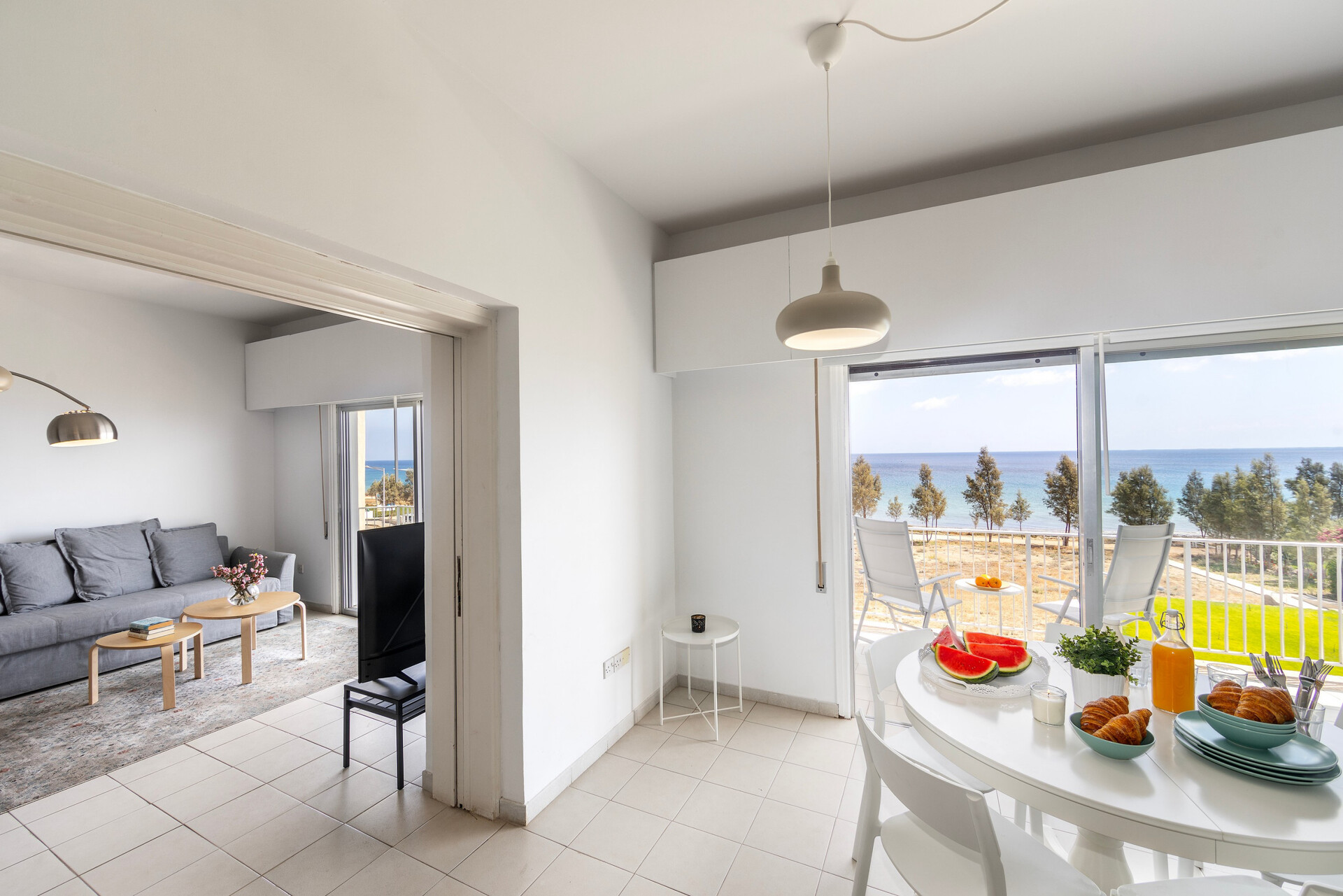 Modern H2O Suite near Ayia Triada Beach