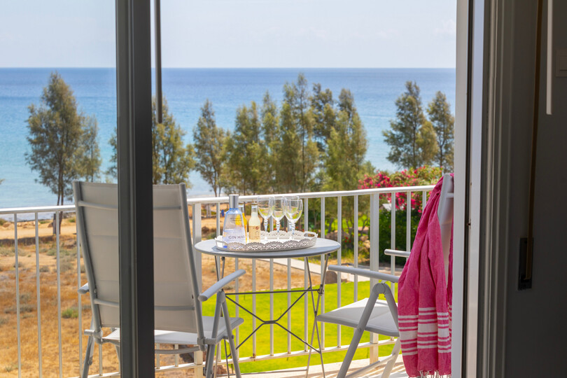 Modern H2O Suite near Ayia Triada Beach