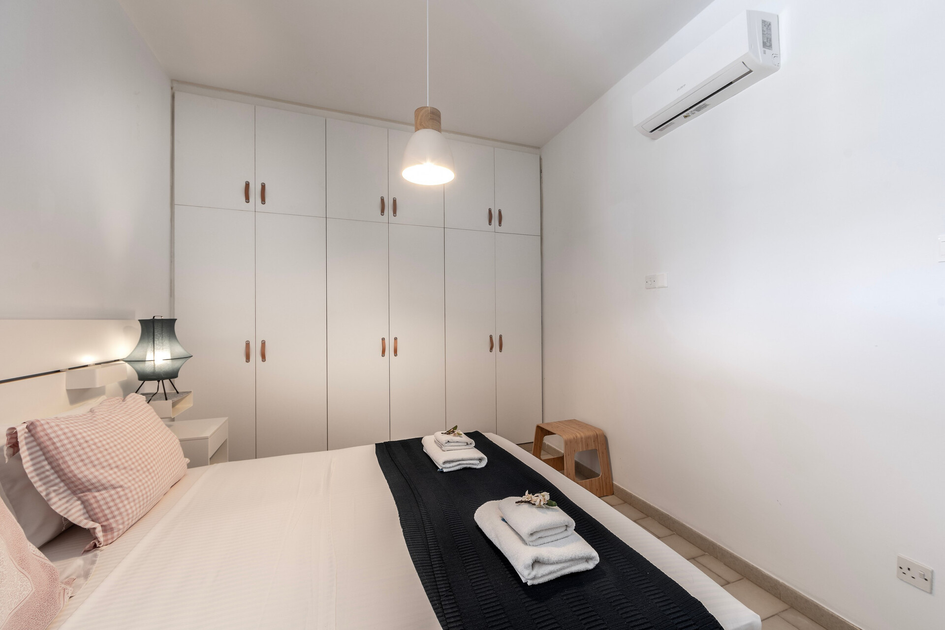 Modern H2O Suite near Ayia Triada Beach