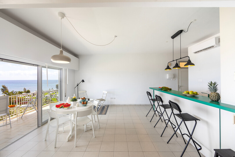 Modern H2O Suite near Ayia Triada Beach