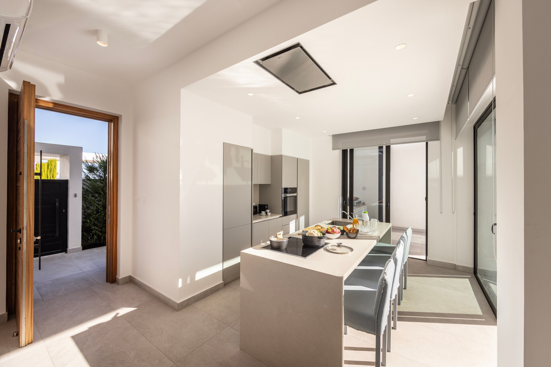 Serene 4 Bedroom Villa in Protaras, 1722