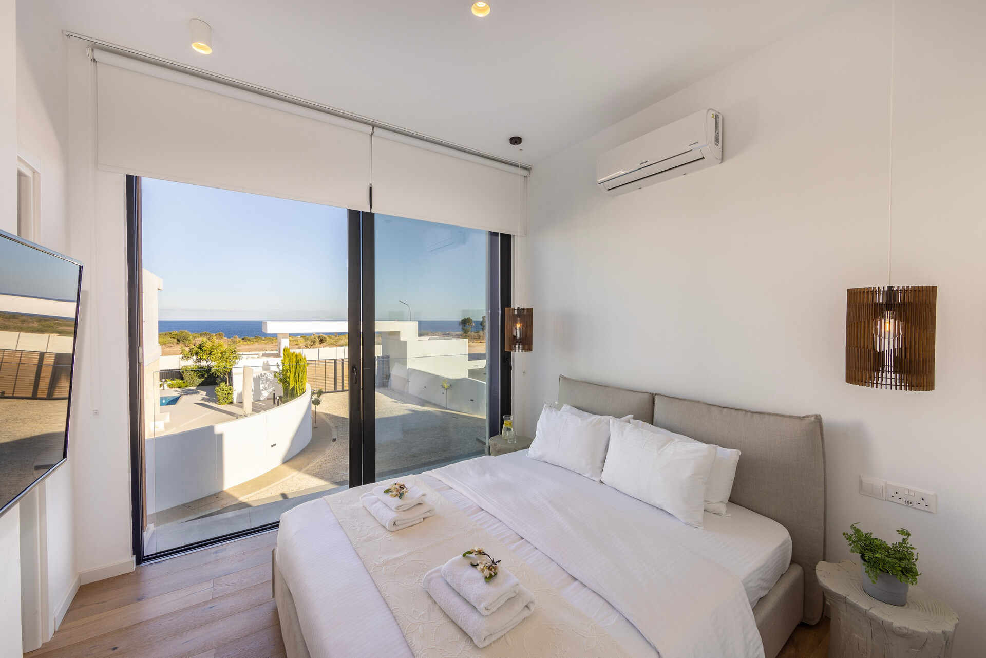 Serene 4 Bedroom Villa in Protaras, 1722