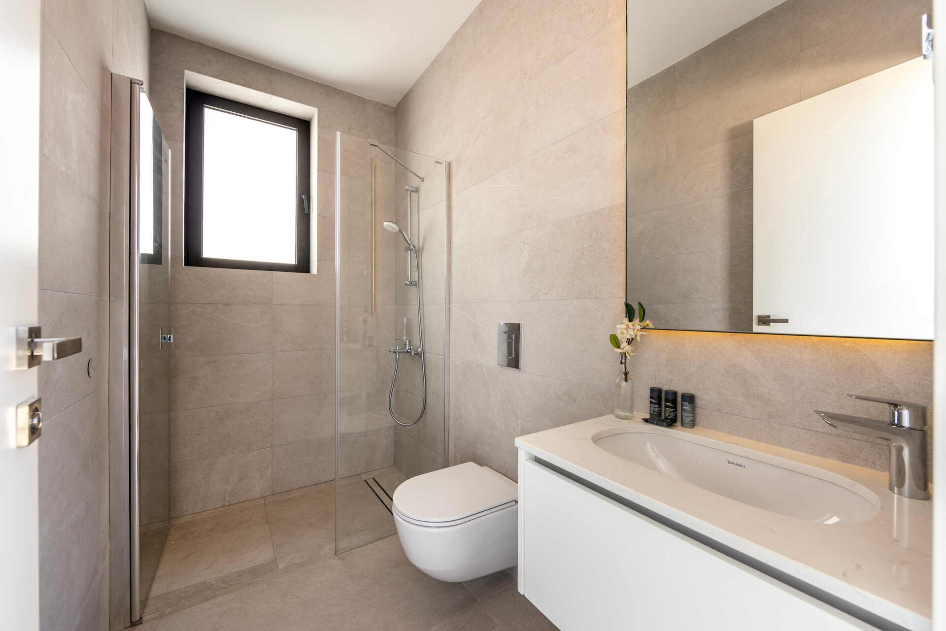 Serene 4 Bedroom Villa in Protaras, 1722