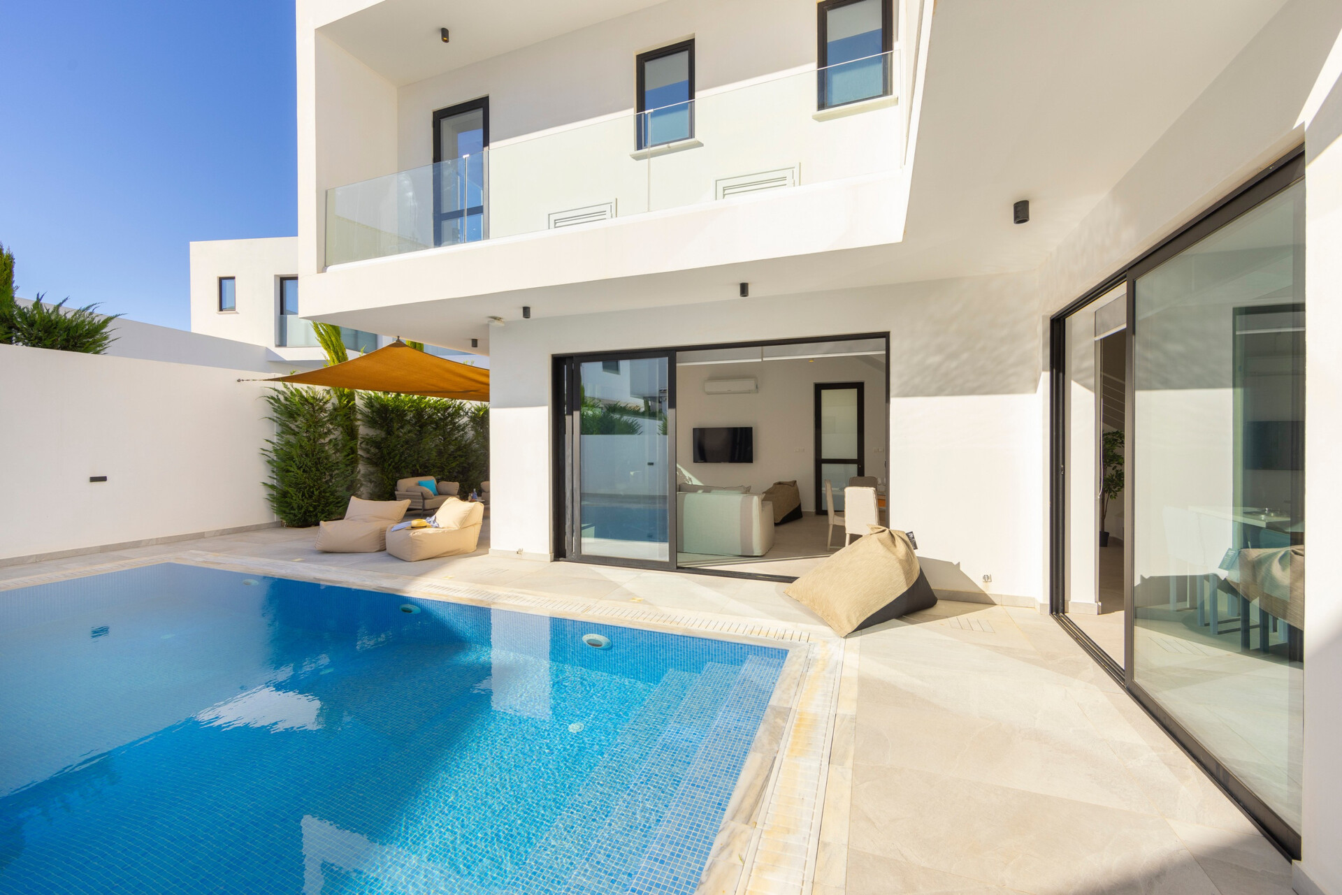 Serene 4 Bedroom Villa in Protaras, 1722