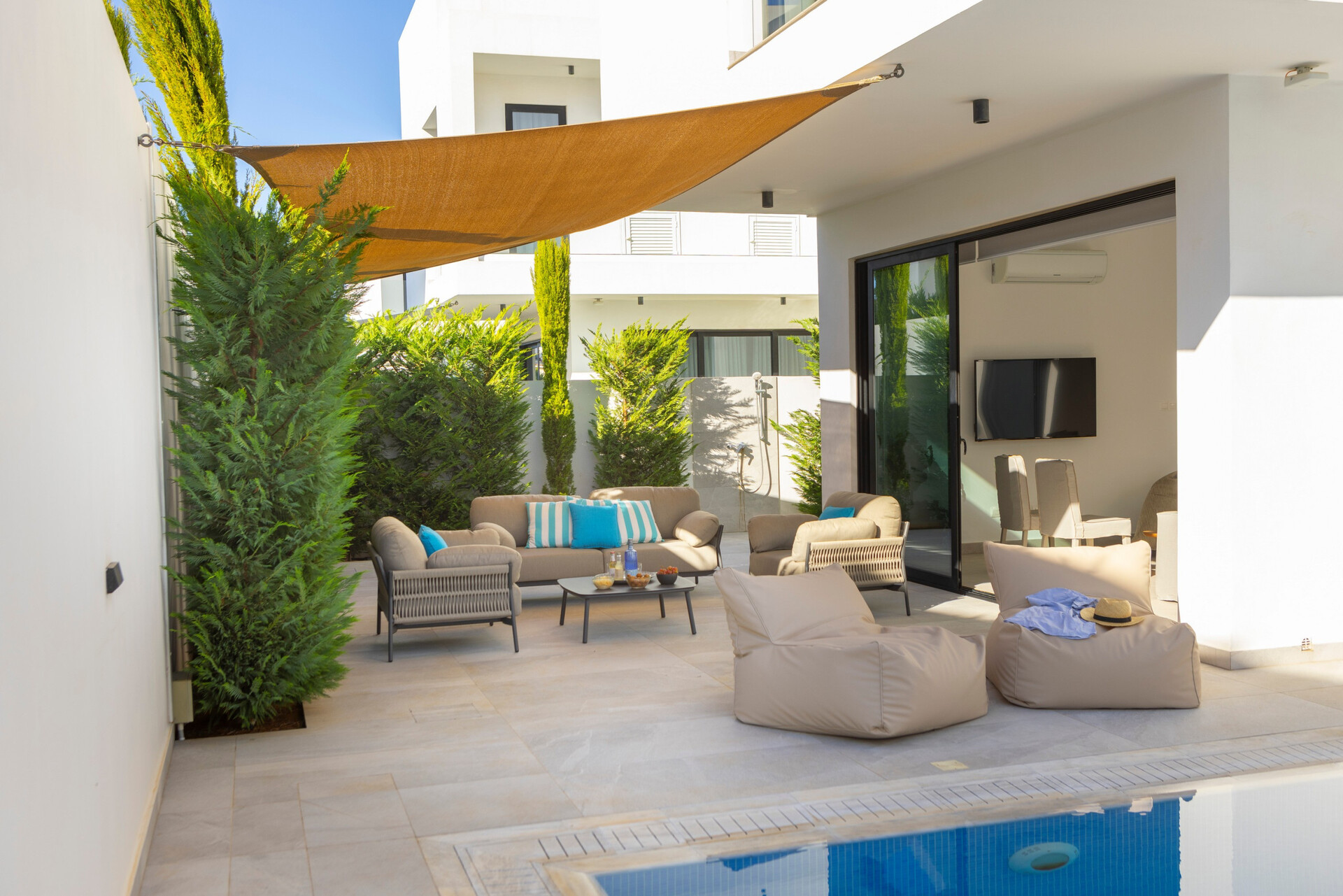 Serene 4 Bedroom Villa in Protaras, 1722